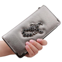 Fashion Metal Skull Pattern PU Leather Long Wallets Women Wallets Portable Casual Lady Cash Purse Card Holder